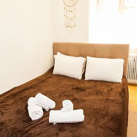 Casa de Férias Filoxenia Maisonette Downtown Arachova!